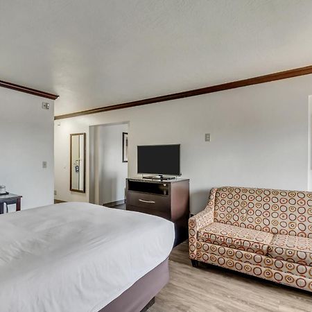 Park Inn By Radisson, Salt Lake City-Midvale Exterior photo